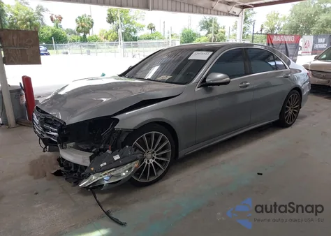 2014 Mercedes-Benz S 550 4Matic z USA, uszkodzony, nr VIN WDDUG8FB4EA060133